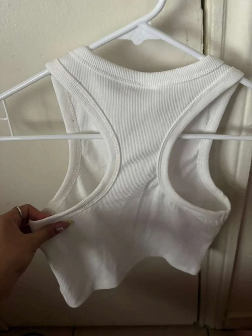 ALO YOGA white tank top size small nwtg